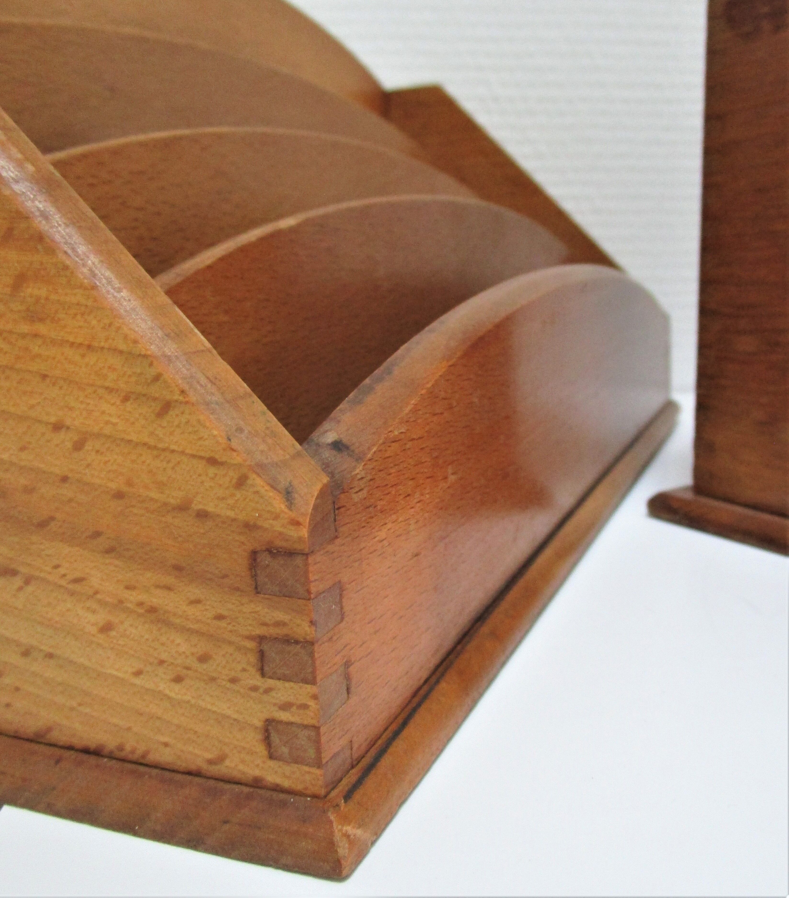 Deux range-courrier bois massif vintage