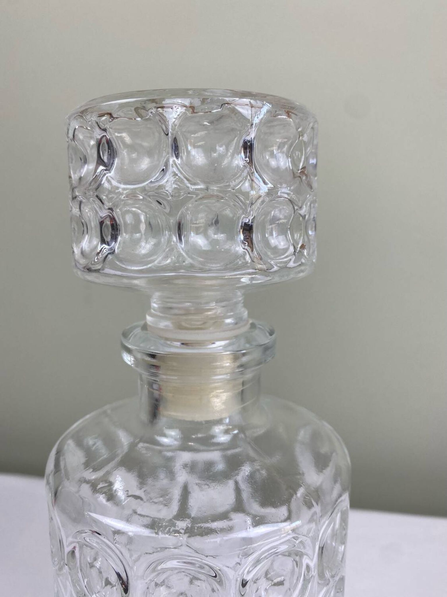 Glass carafe