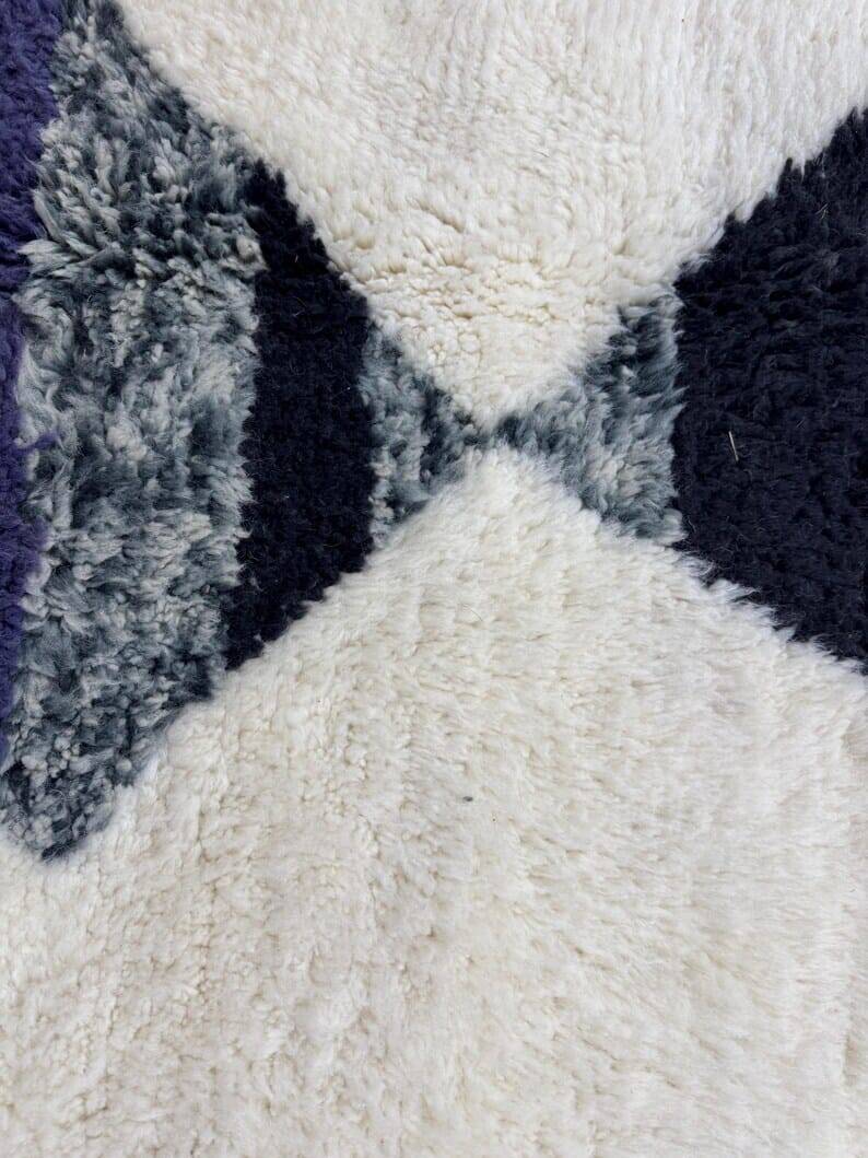 Beni Ouraine wool rug, size 150 x 250 cm