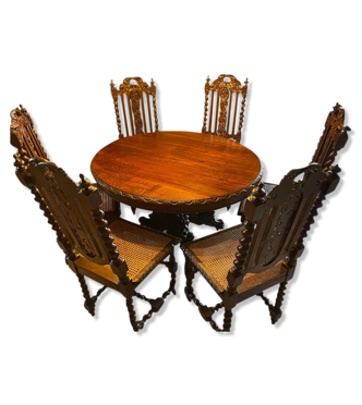 Table pour 6 personnes et 6 chaises en cannage style Henri II