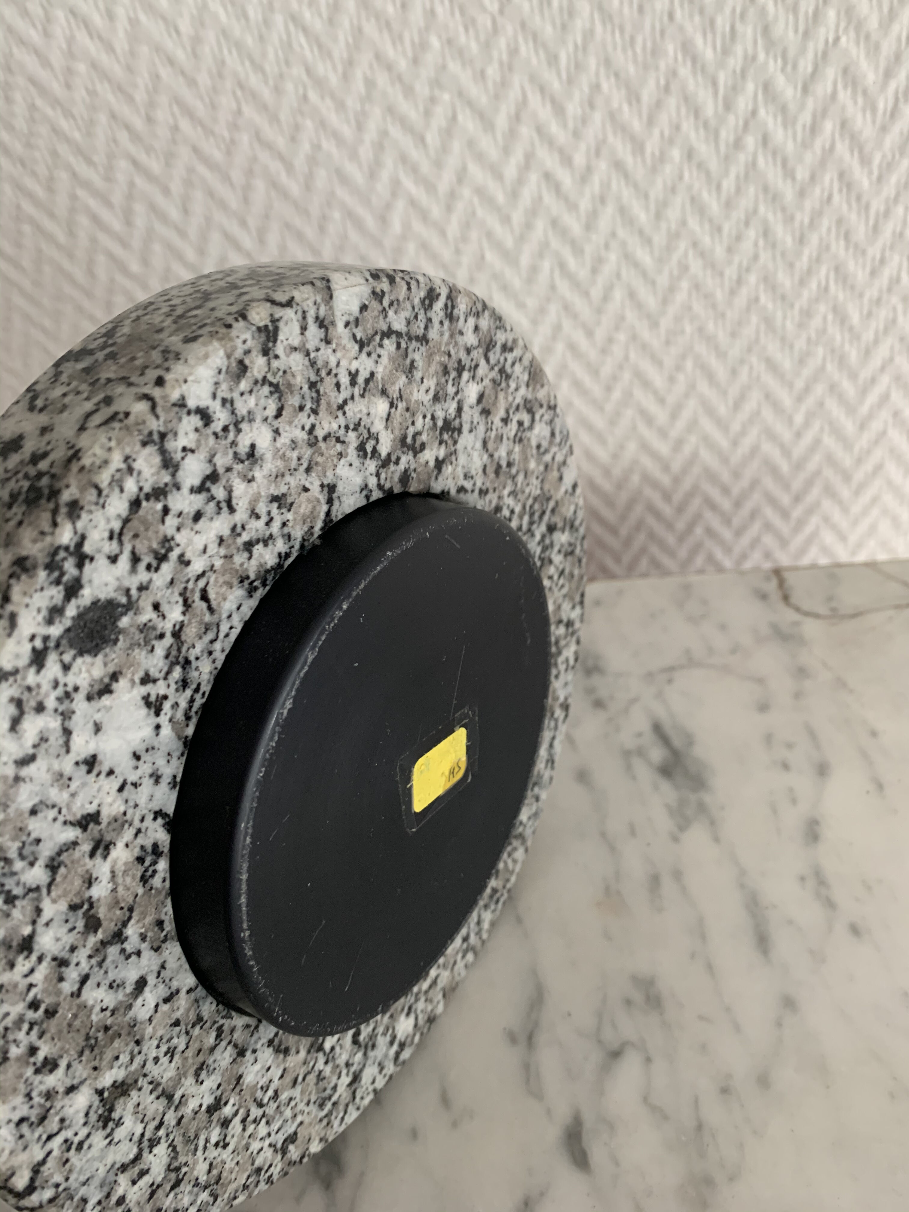 Vintage round marble ashtray speckled grey -black