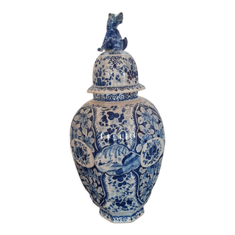 Vase Delft avec couvercle chien fo