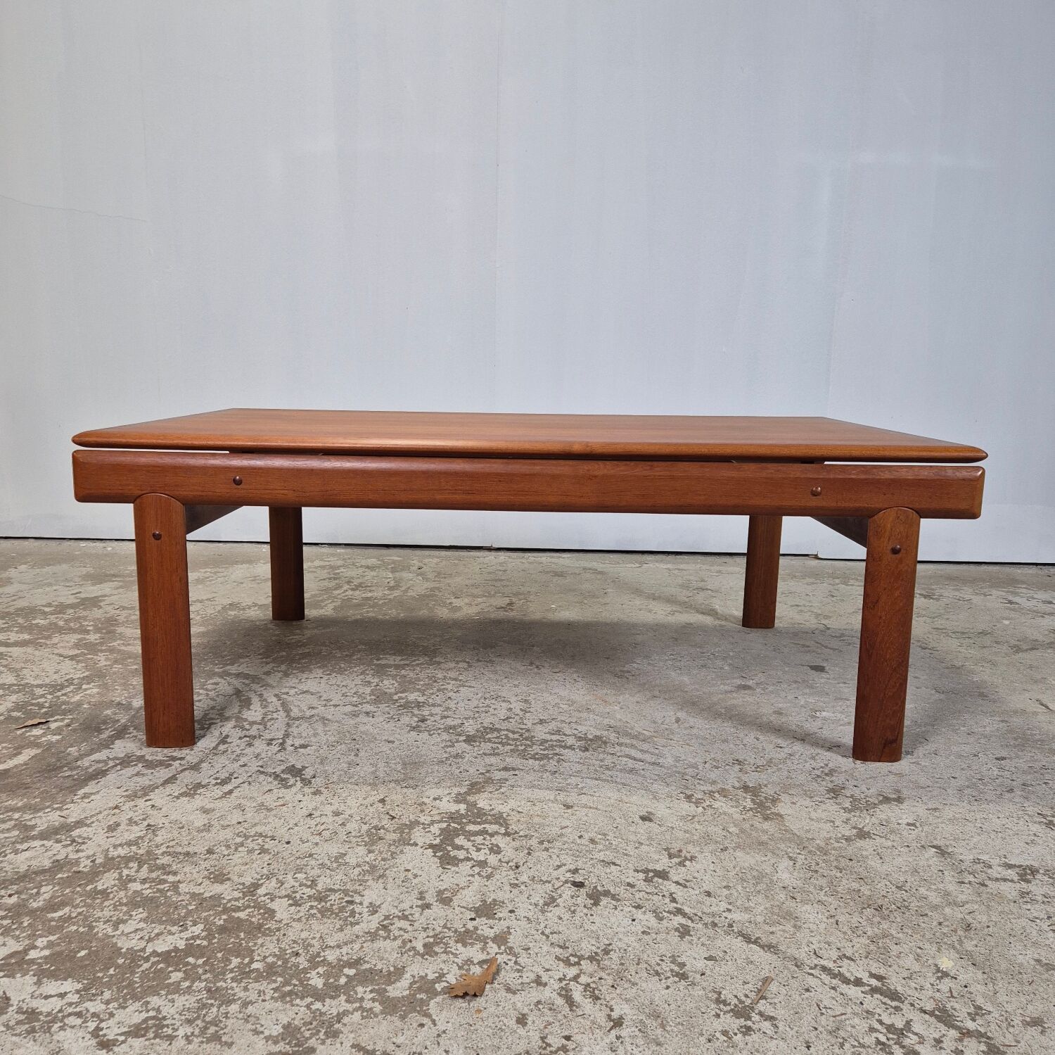 Table basse danoise en teck XXL H.W. Klein, Bramin, années 60