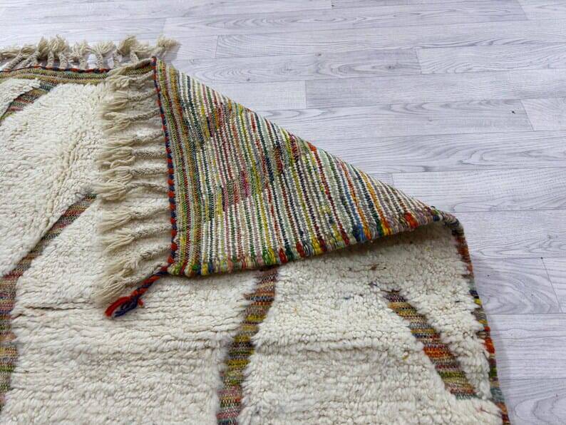 Handmade natural wool Berber rug size 150 x 250 cm