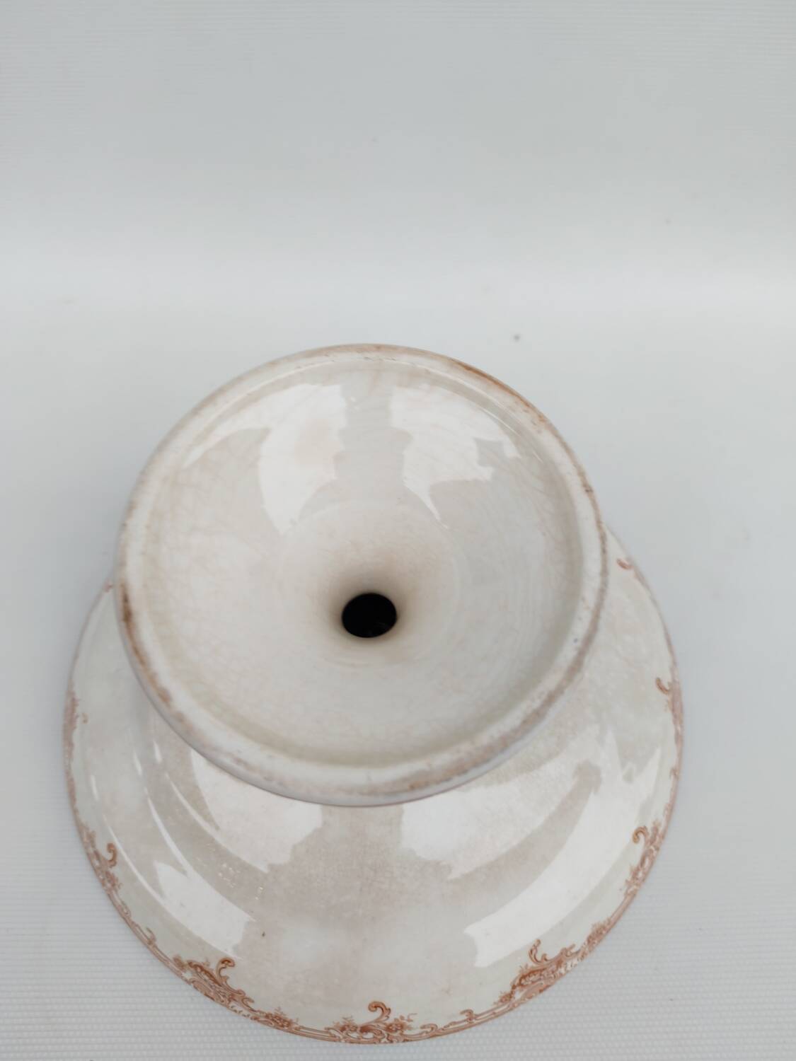 Earthenware bowl on pedestal by Boch Frères, iron earth, circa 1900.