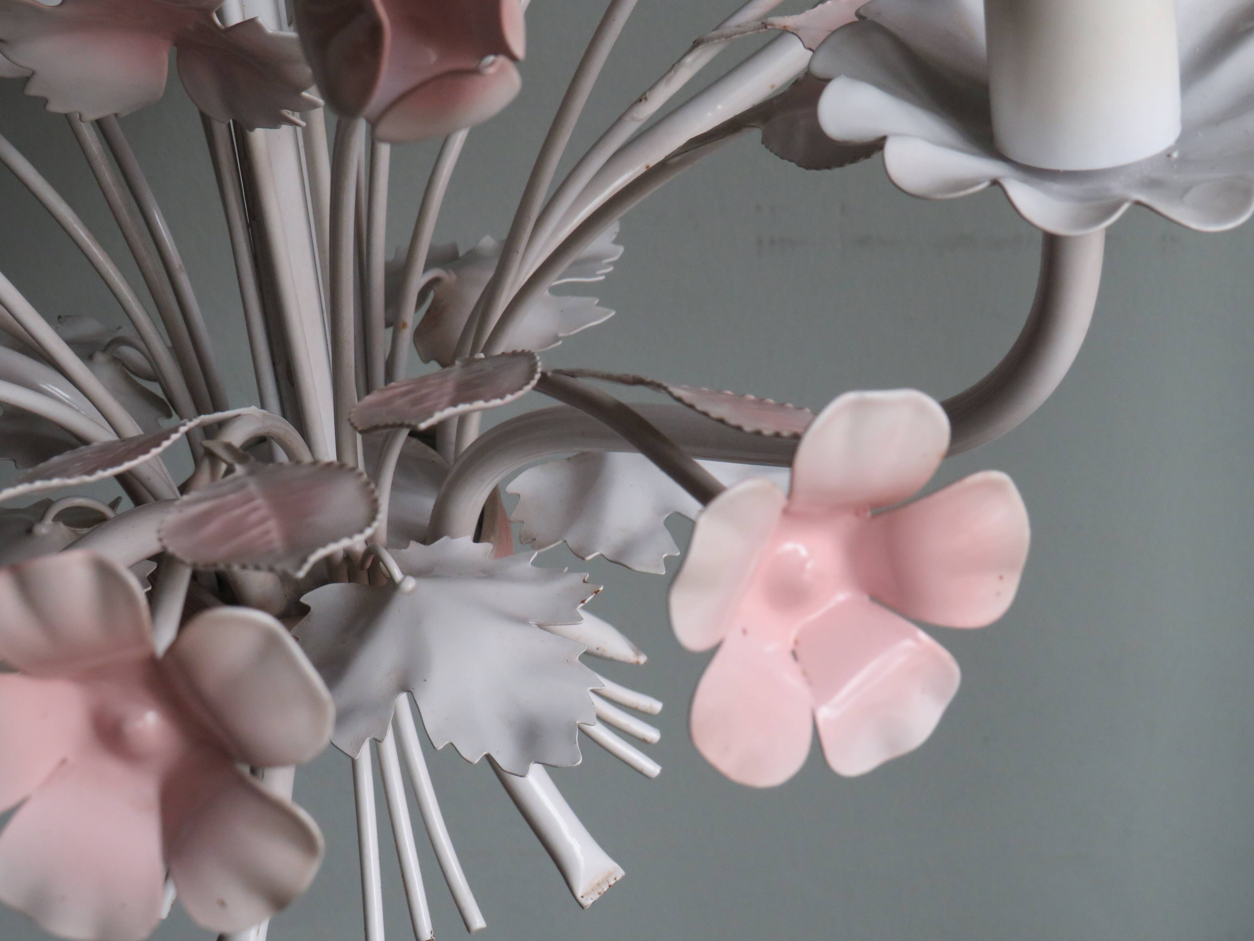 Vintage toleware chandelier with floral motifs, Italy from the 1960s.