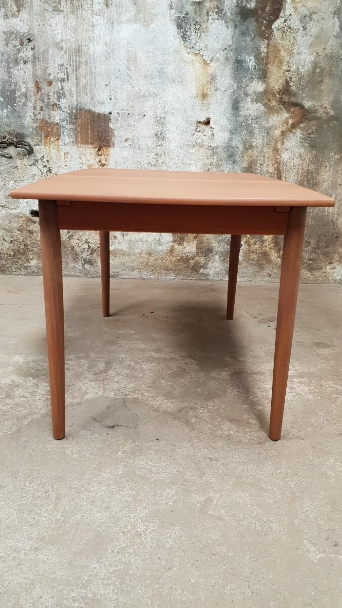 Scandinavian table extansible