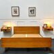 Lit 2 places vintage et tables de nuit
