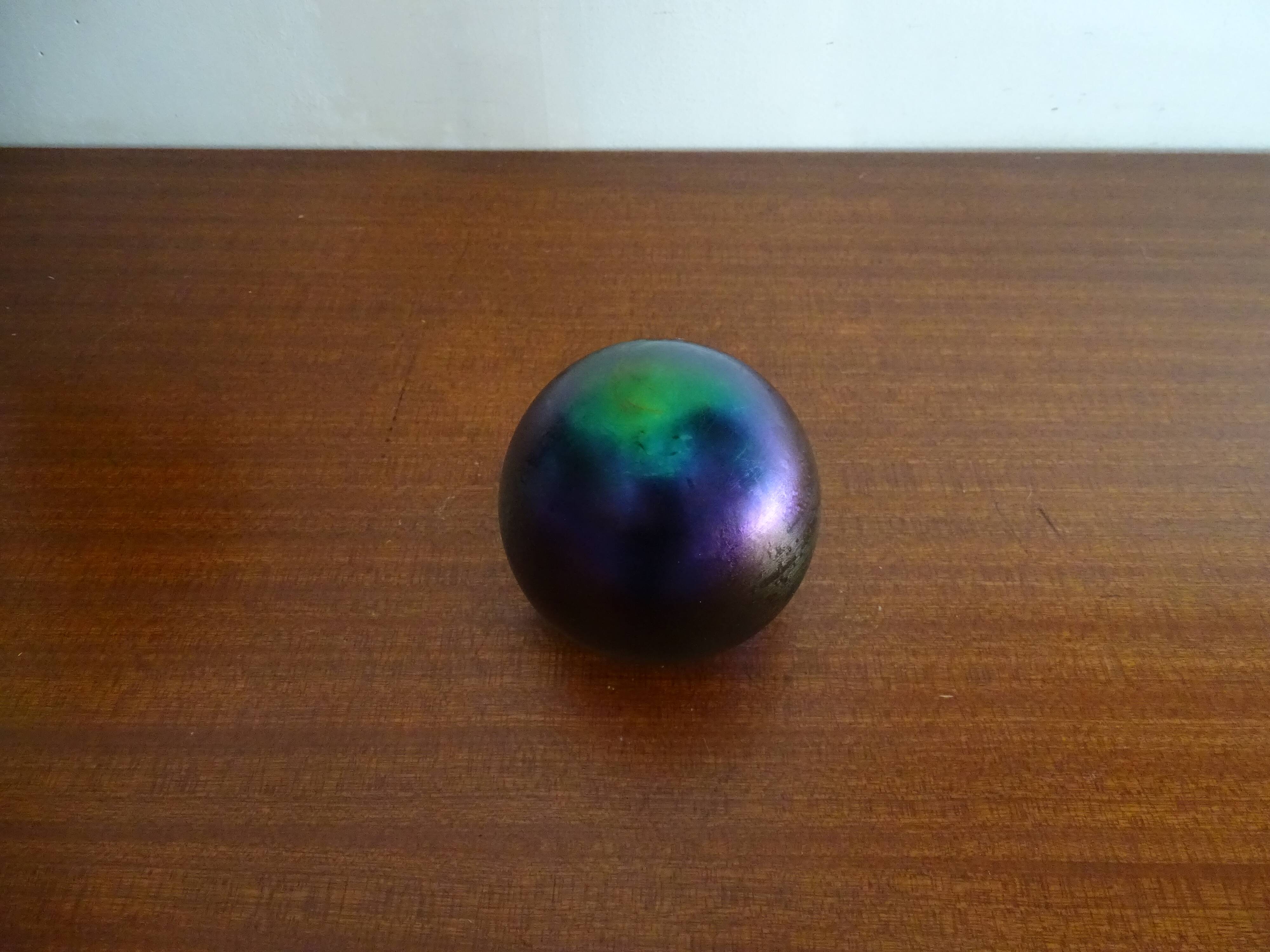 Multicolor multicolor iridescent glass ball paper press