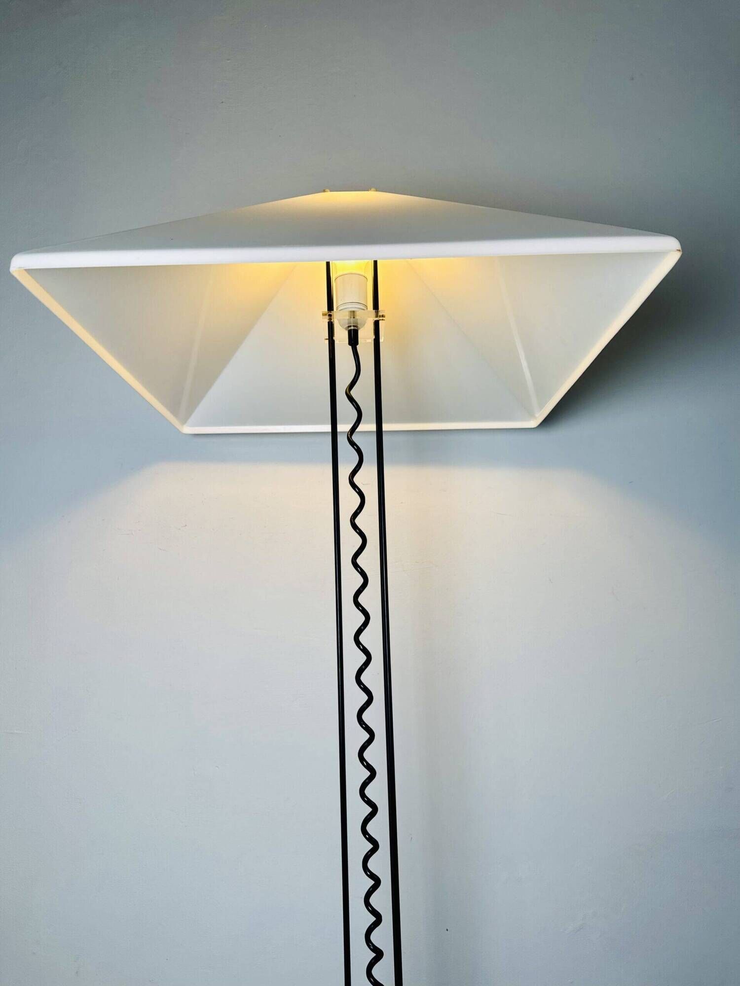 Sculptural Pyramid Floor Lamp In Acrylic By Harco Loor For Harco Loor Design, The Netherlands, 1980S