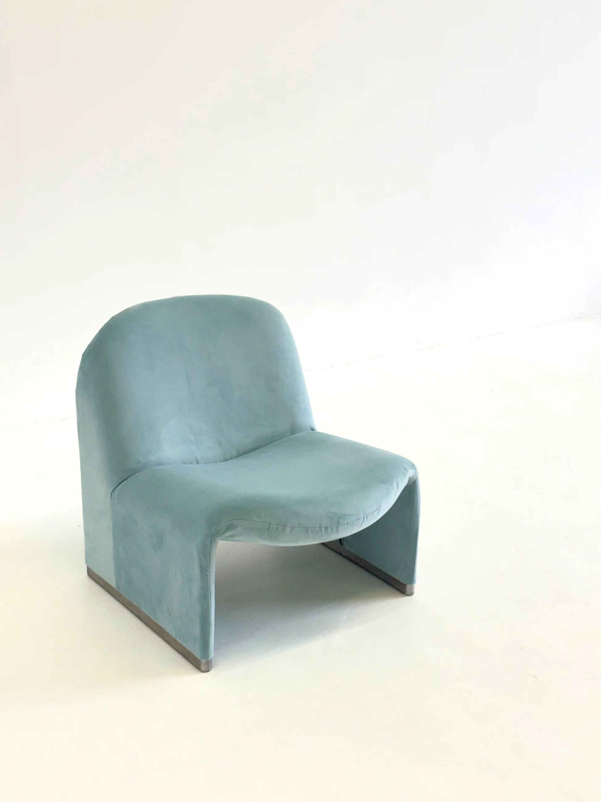 Anonima Castelli Alky armchair in baby blue velvet