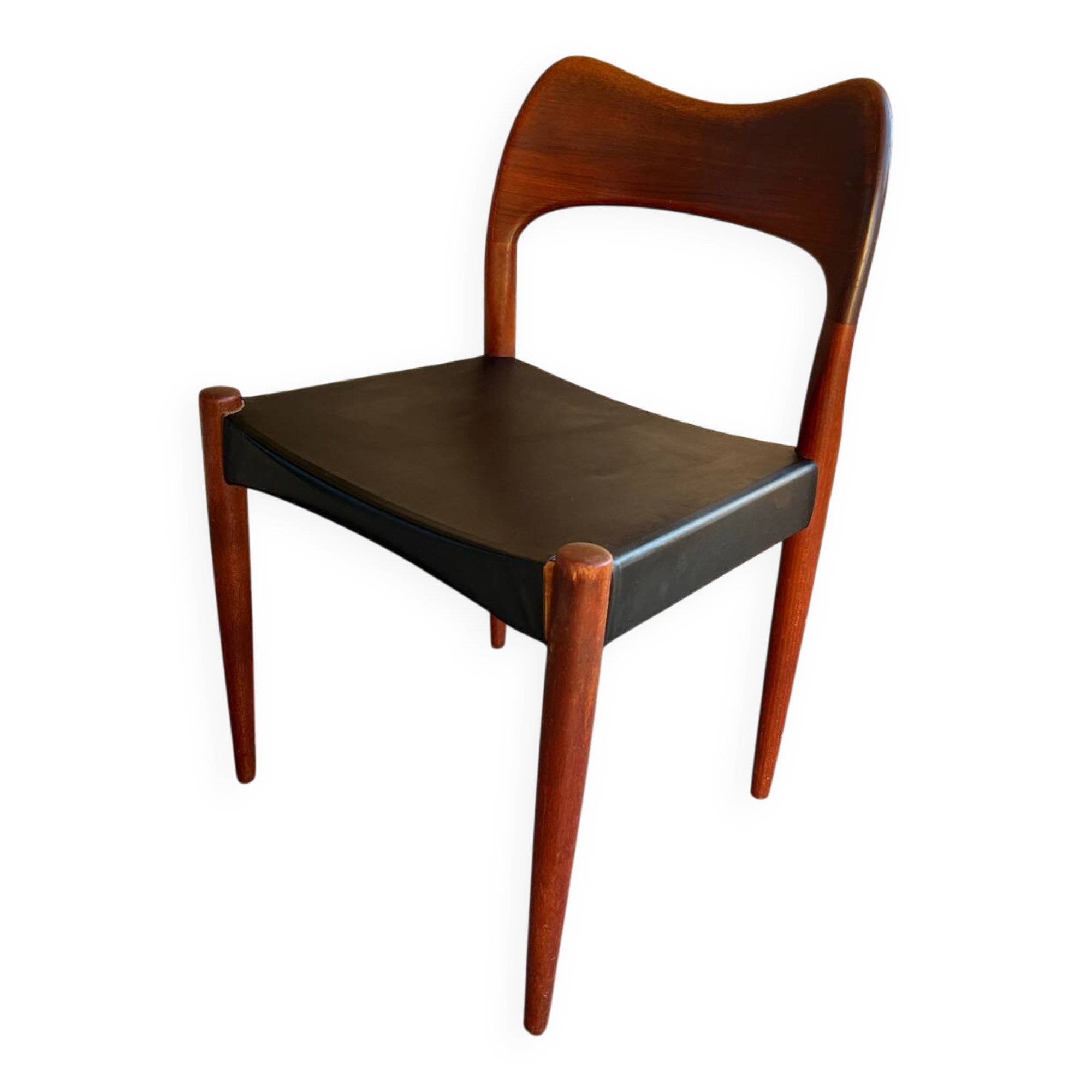 Vintage Scandinavian chair from the 1960s, teak Niels Otto Møller chair.