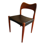 Vintage Scandinavian chair from the 1960s, teak Niels Otto Møller chair.