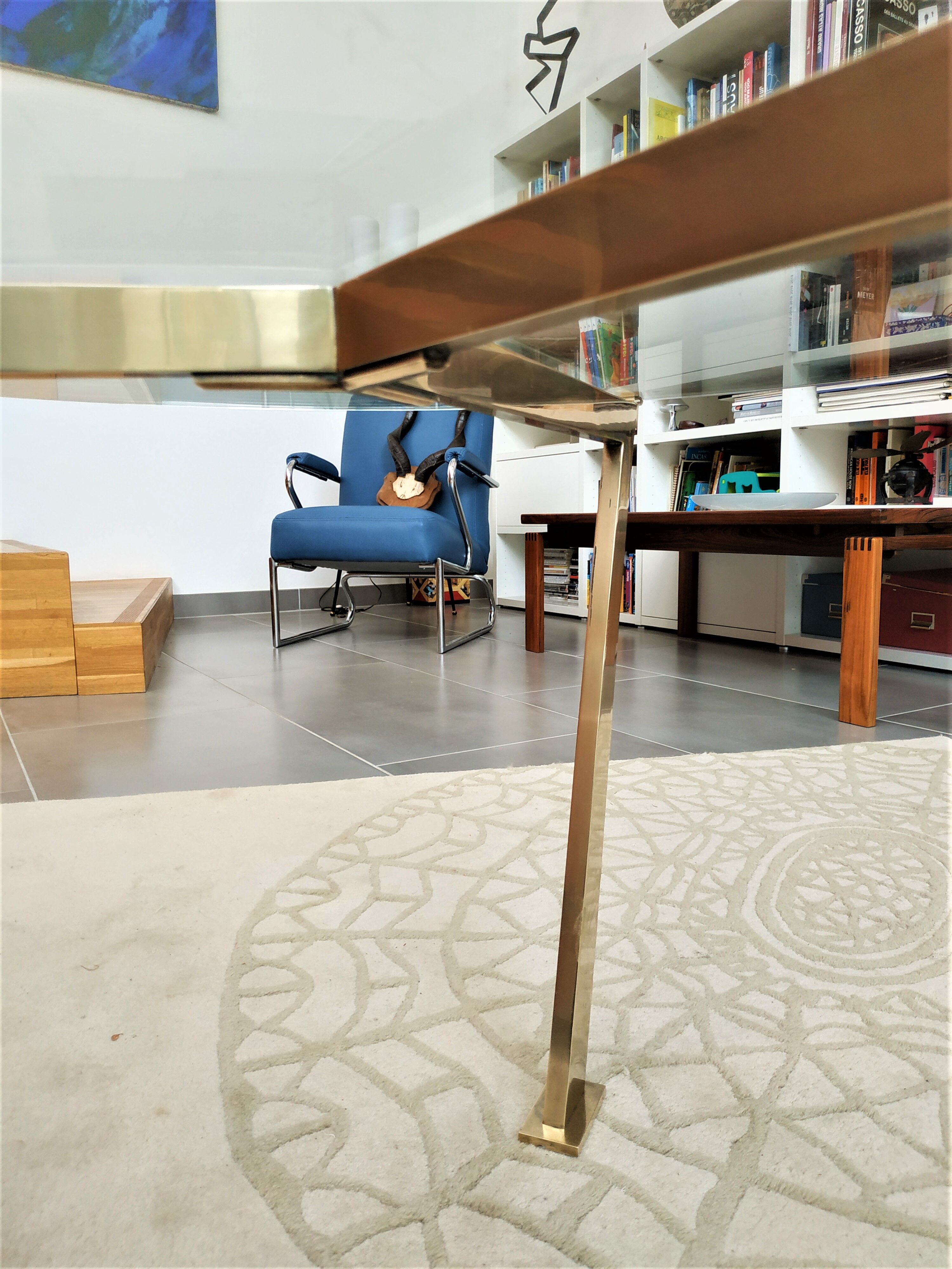Brass round coffee table with 70s glass tray