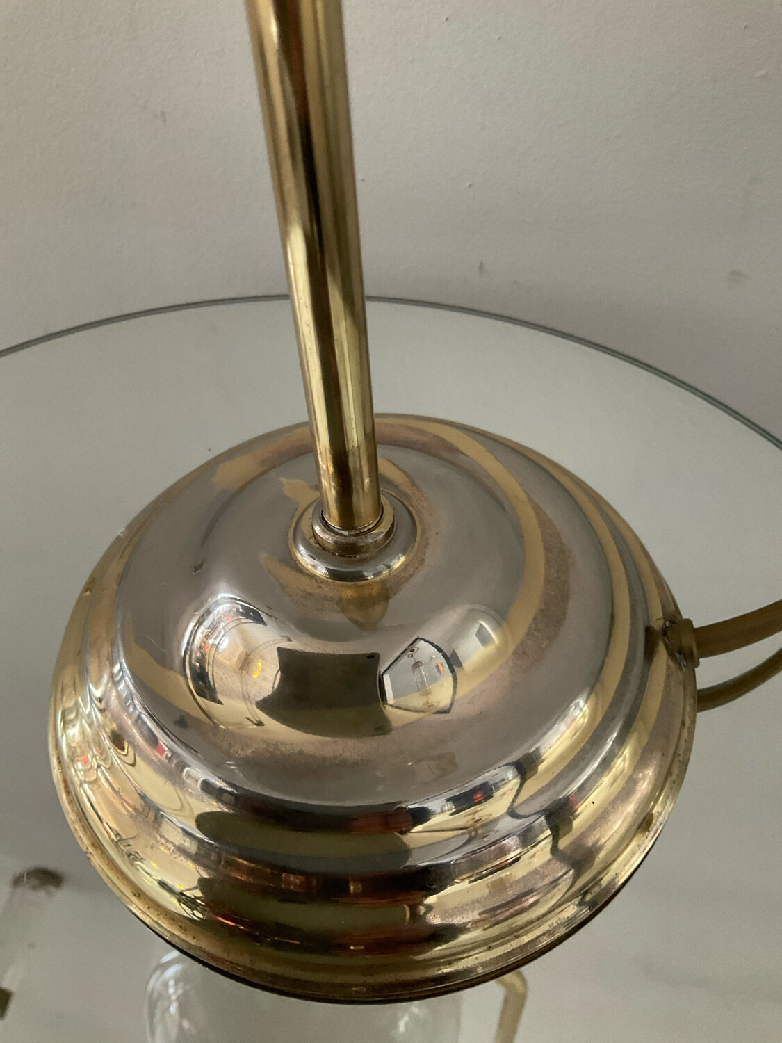 Vintage lamp from the 70s in brass and opaline