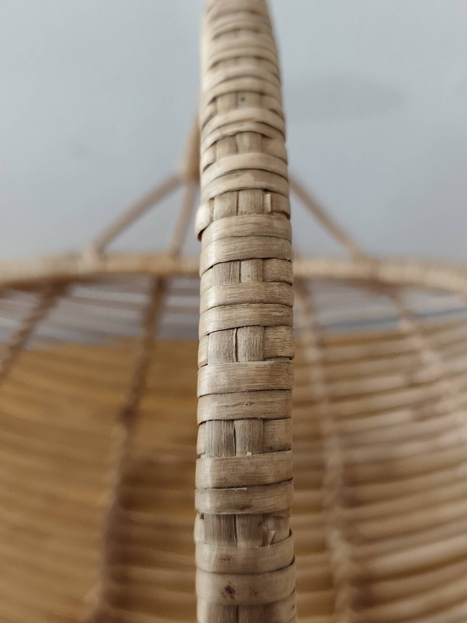 Woven wicker basket