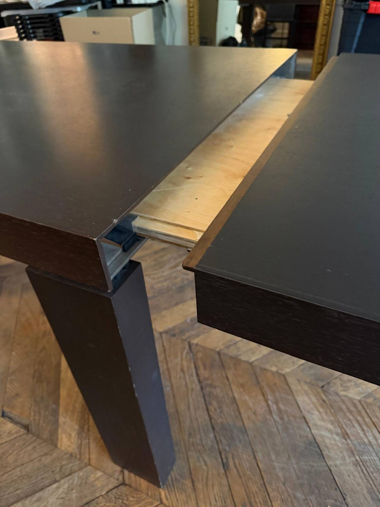 Table Extensible  Luca Meda Globo