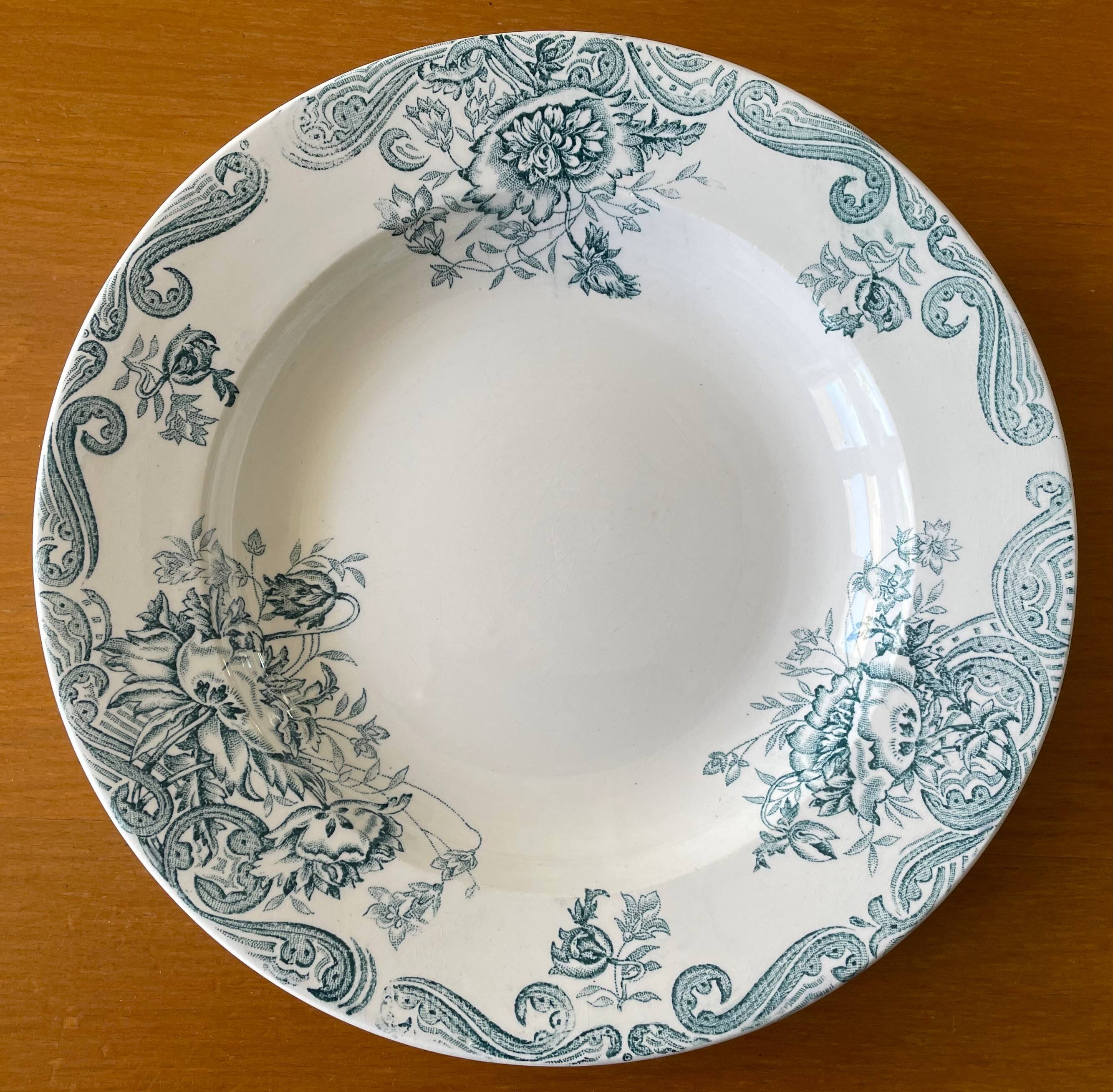 6 assiettes creuses anciennes en faïence de Clairefontaine