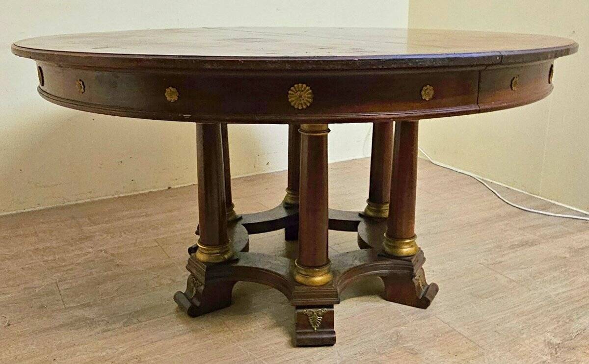 Large extendable round table – column base – Empire period / mahogany