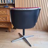 "Executive chair" armchair by Charles Pollock published by Knoll