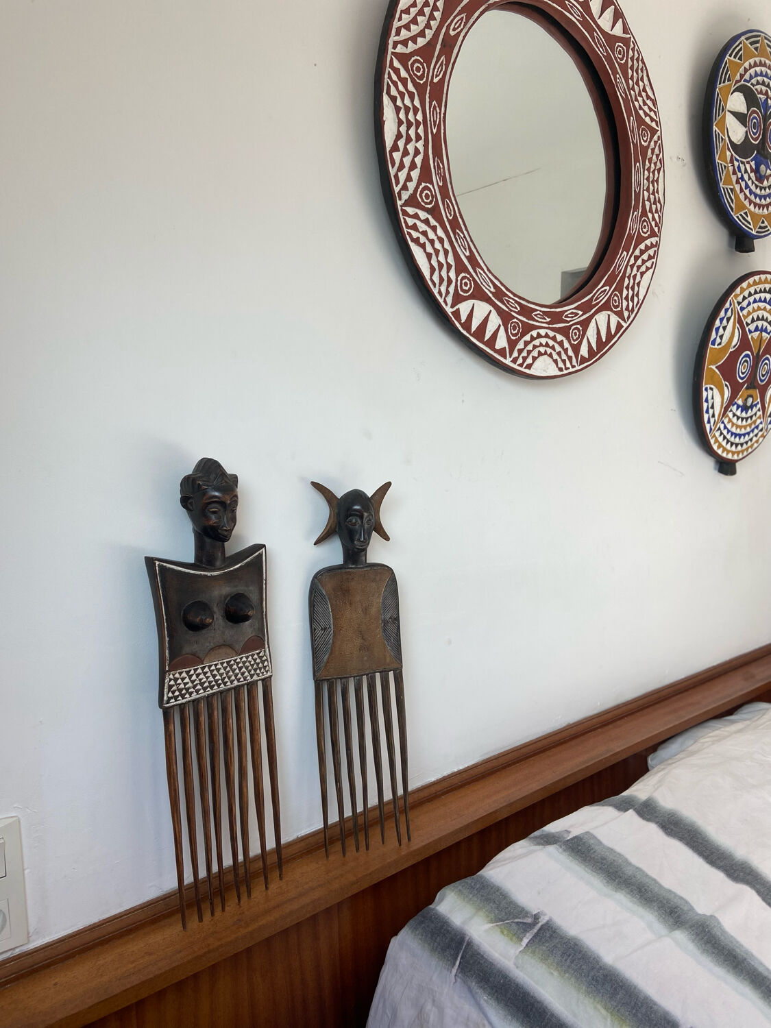 Pair of Akan combs