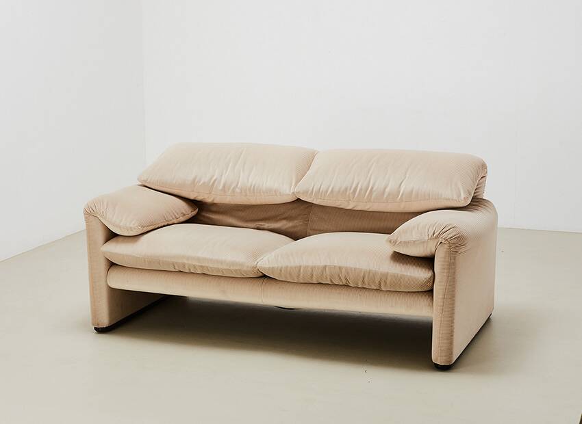 Vico Magistretti Maralunga Sofa for Cassina Italy 1973