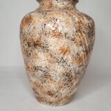 Ceramic vase