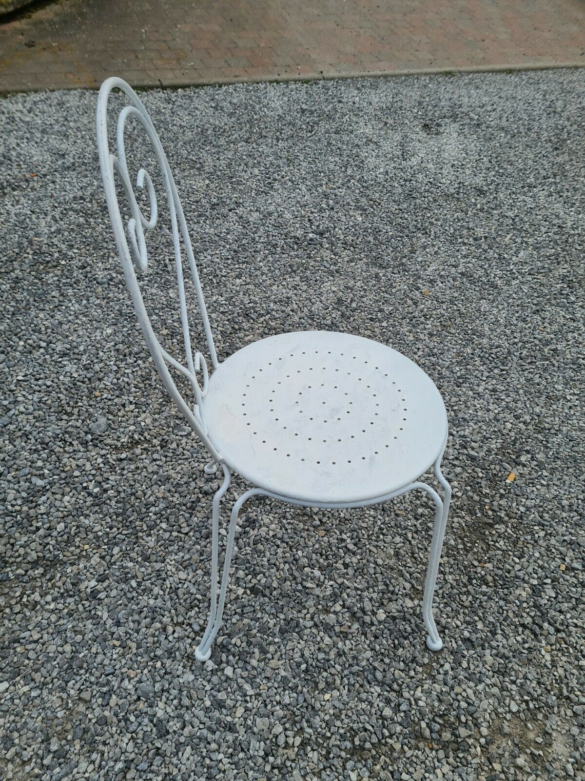 Iron garden chair