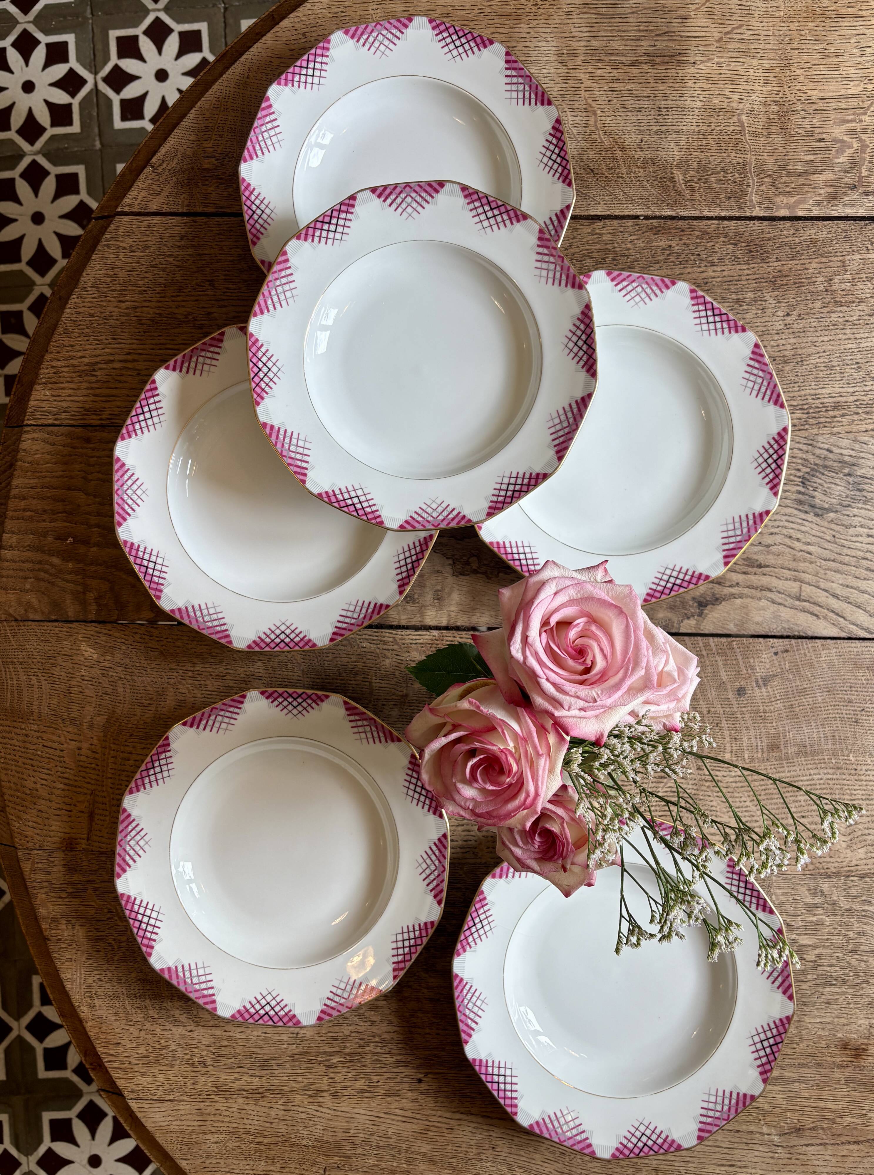 Set of 6 vintage porcelain deep plates