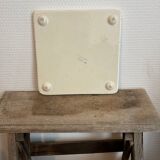 Vintage floral trivet