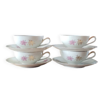 4 cups and saucers made of fine porcelain from Bavaria.