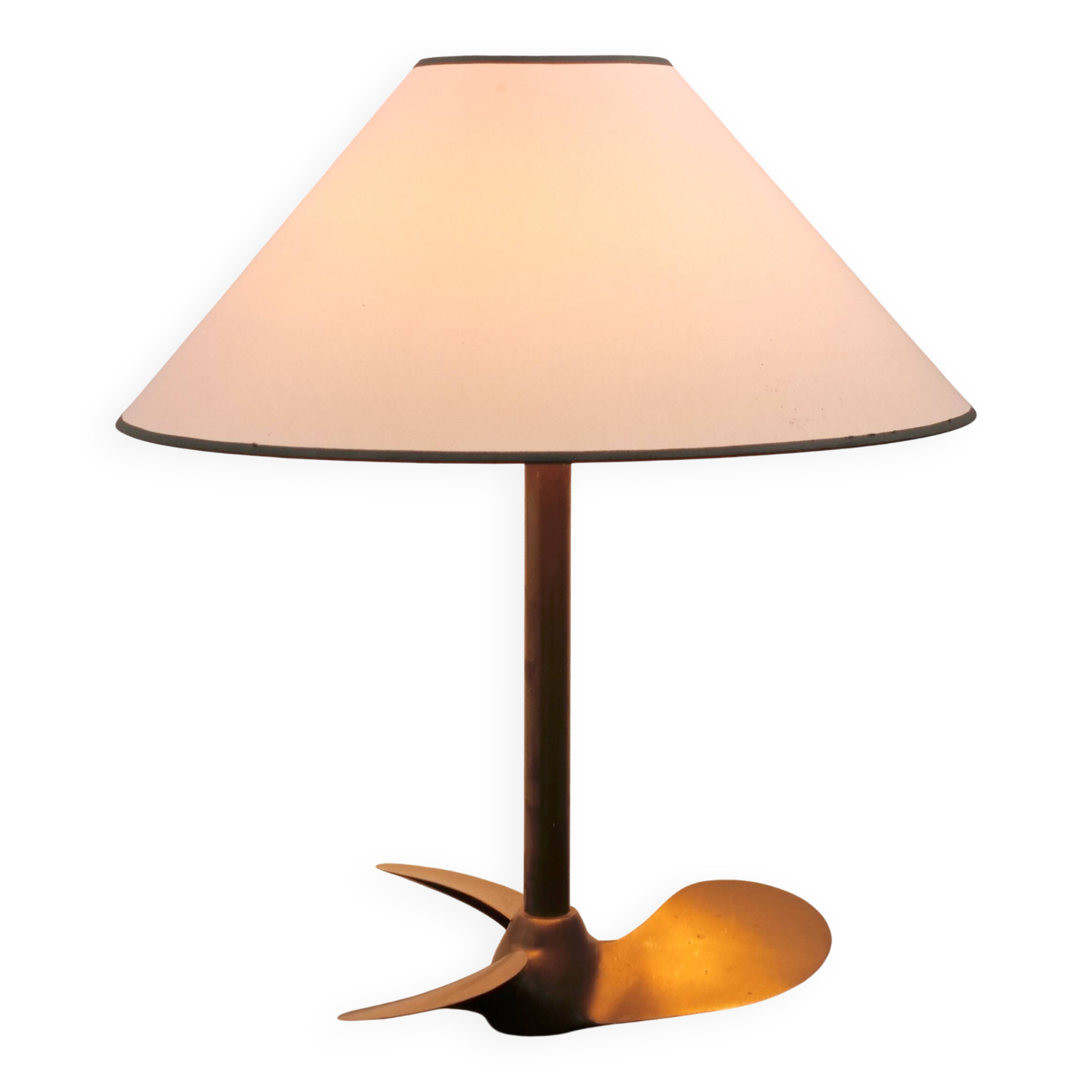 Solid brass helix lamp