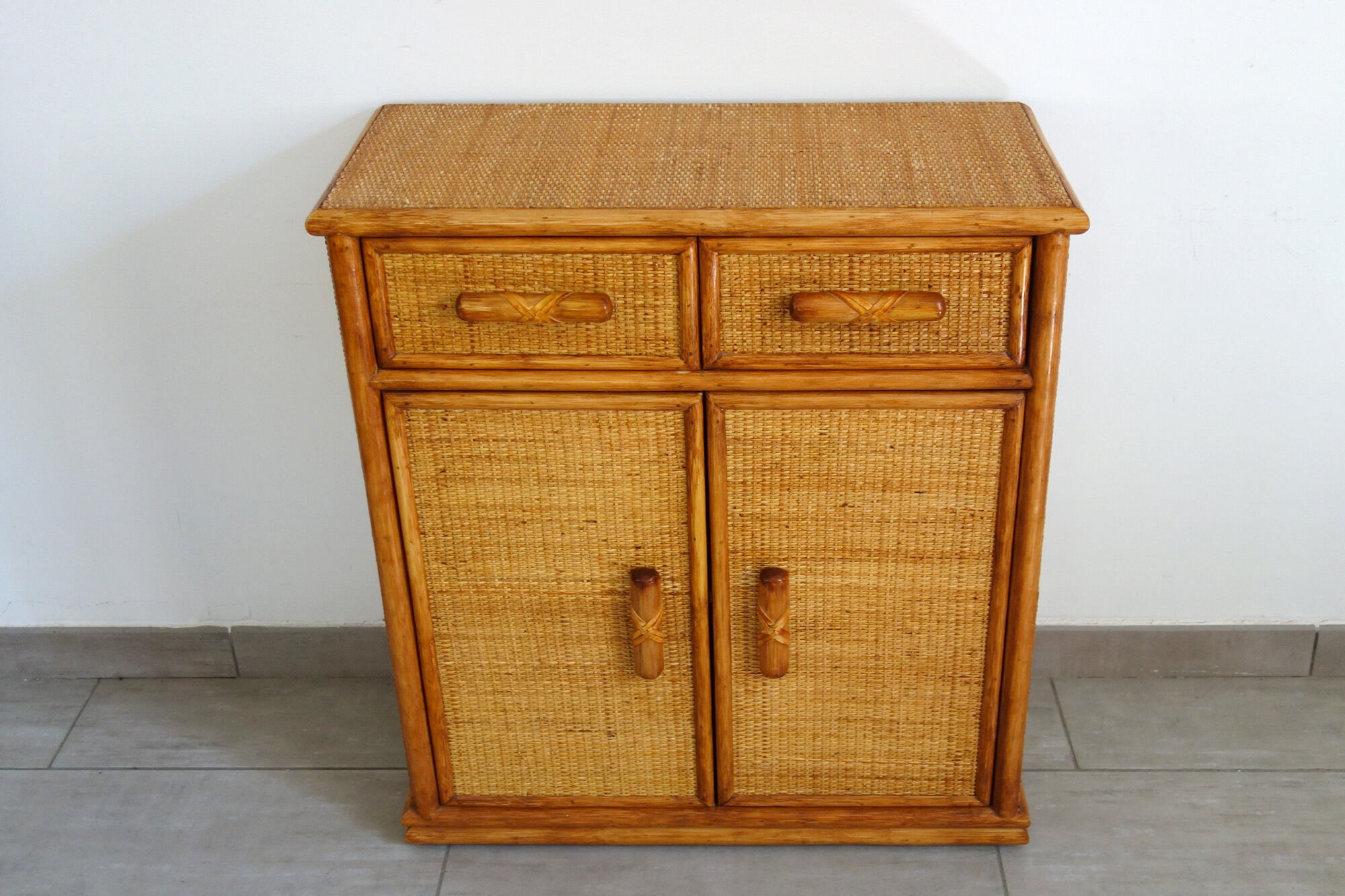 Buffet braided wicker and bamboo