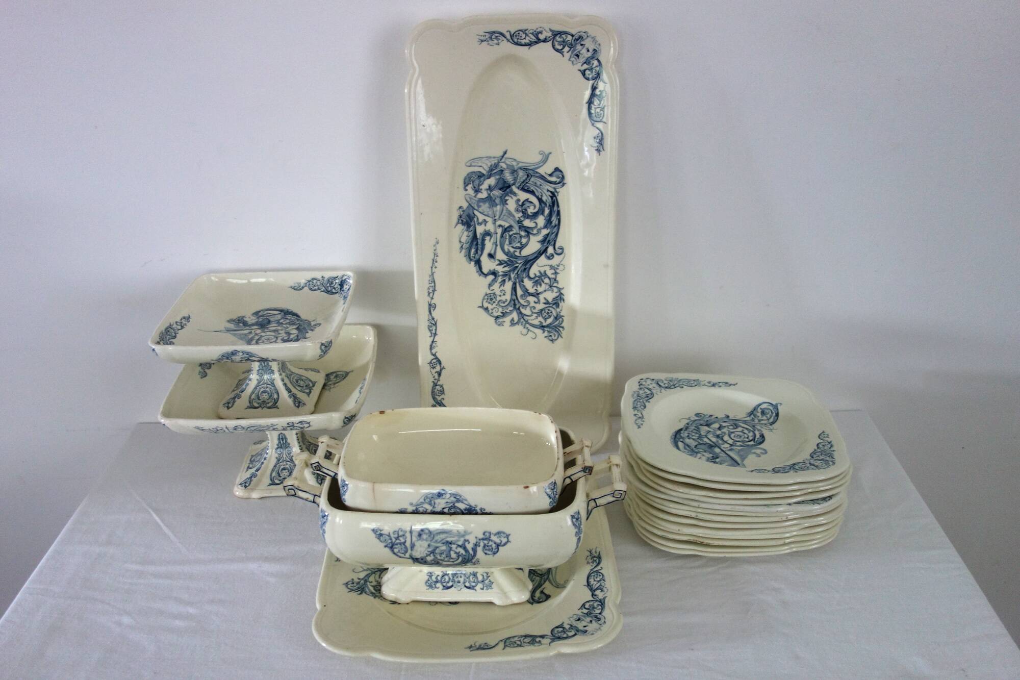 Small Renaissance earthenware compote dish, Clairefontaine JS & Cie, 19th century.