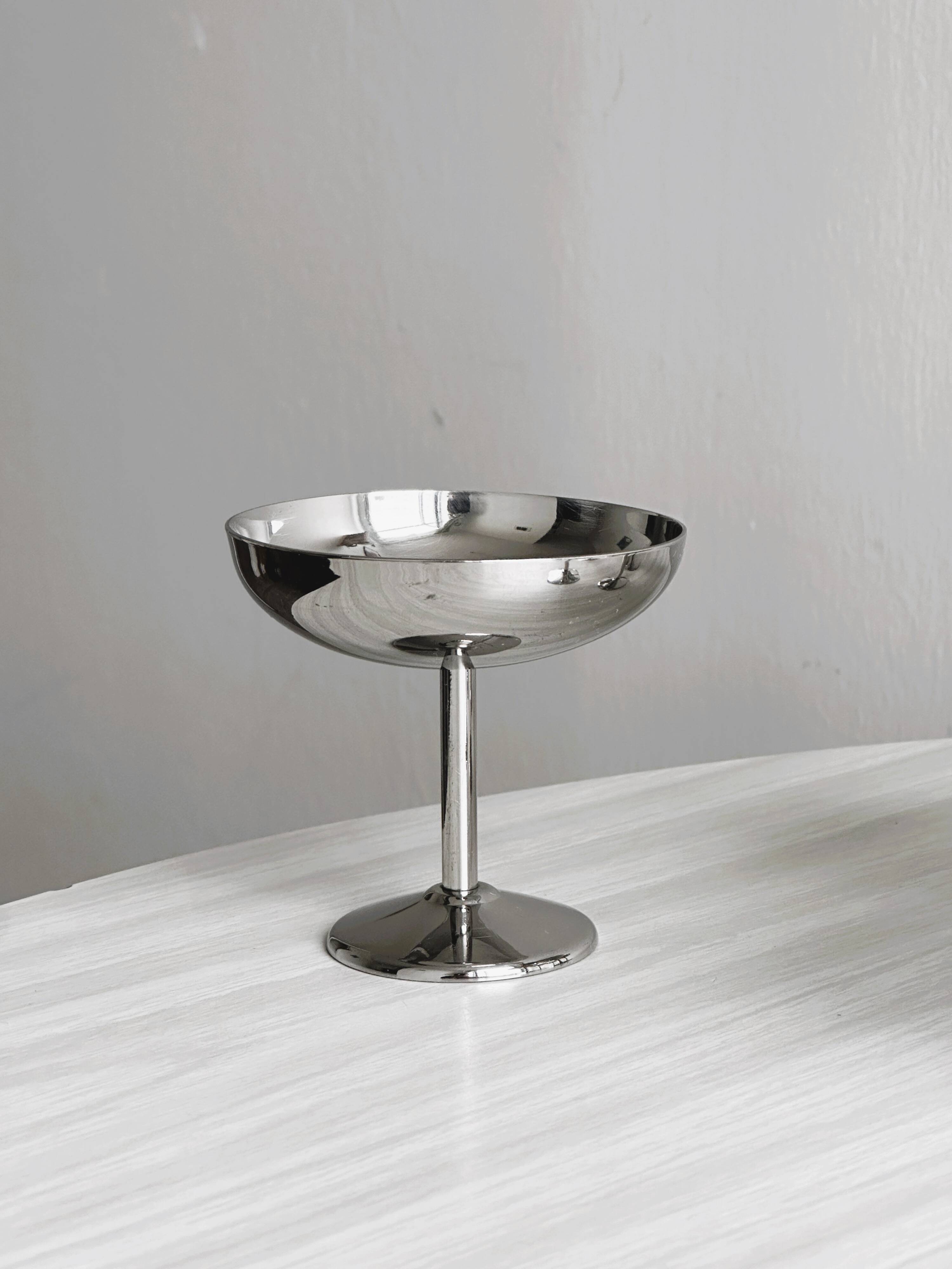 6 stainless steel footed bowls, Letang Remy style