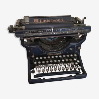 Underwood typewriter