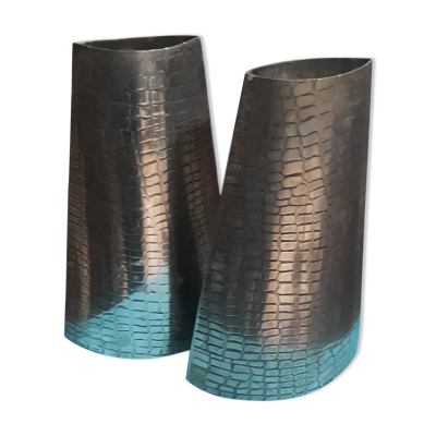 Vases en métal argenté peau de reptile 1970