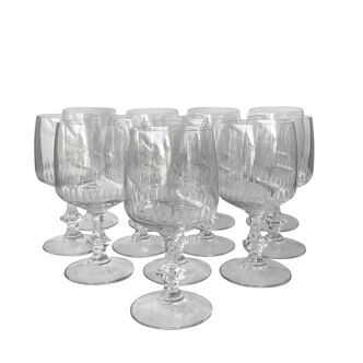 Verres à pied en cristal taillé écailles