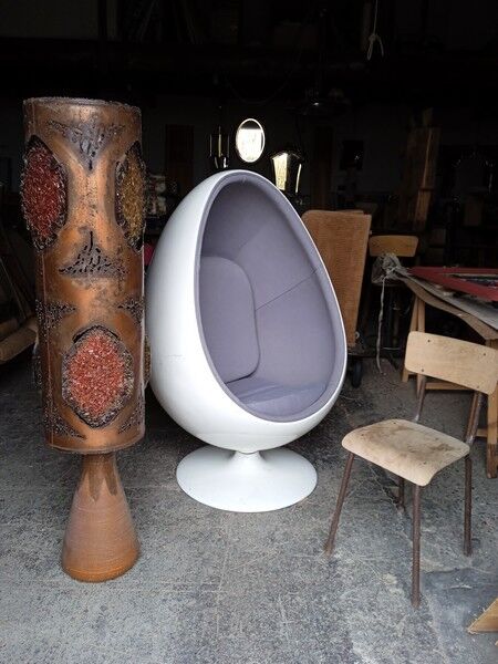 Armchair egg design st 1970 turning