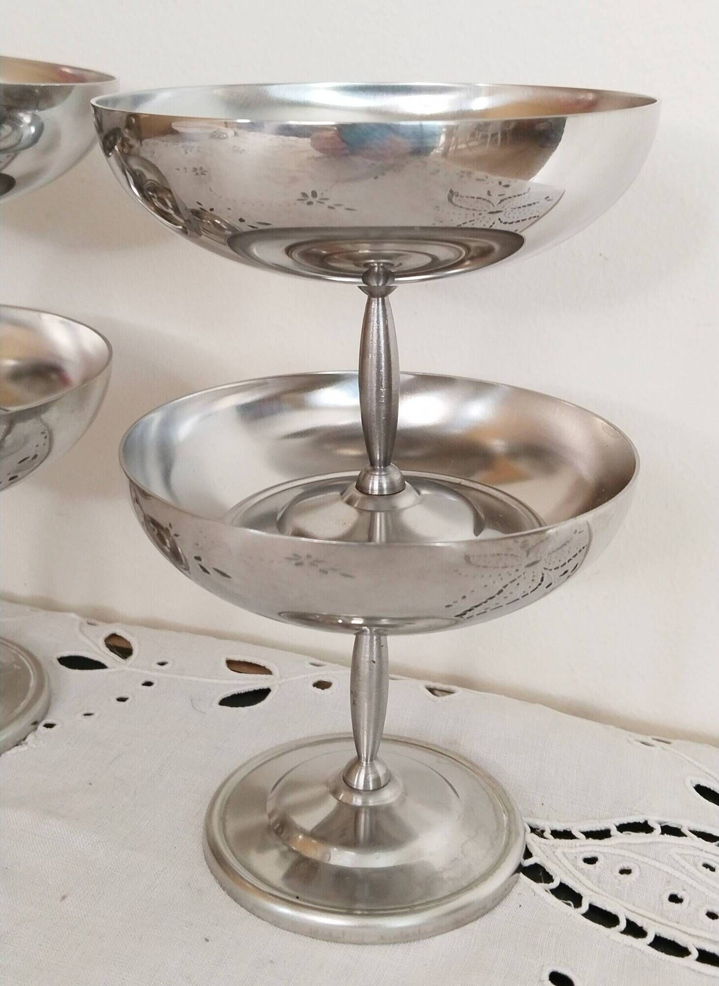 Set of 6 large ice cream cups on foot, in 18/10 stainless steel (ref 6)