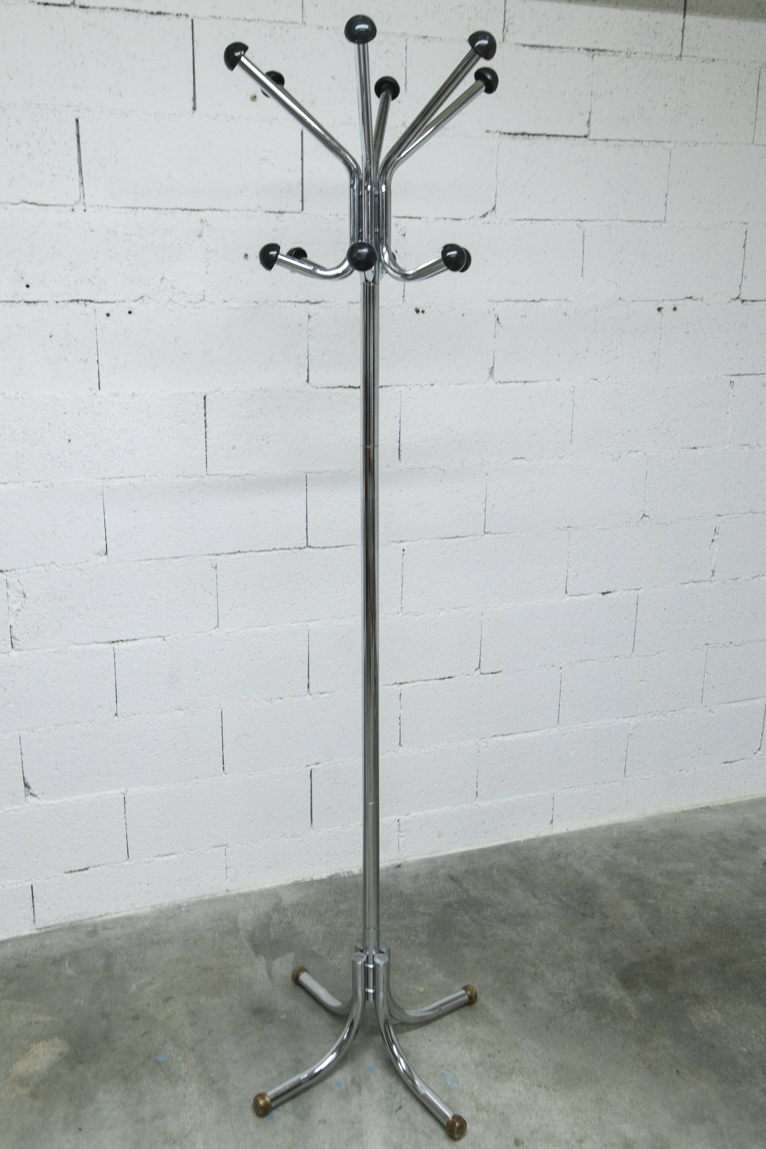 Coat rack with 12 chrome and black plastic hooks, 1960, 2m.