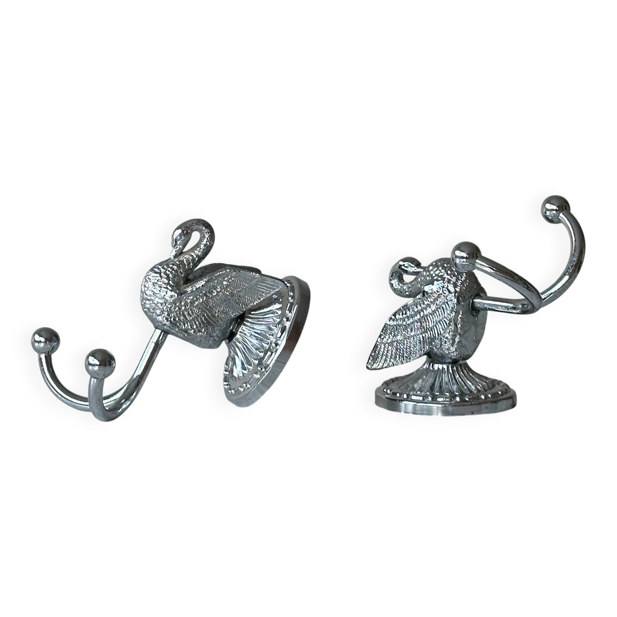 Pair of metal swan wall hooks