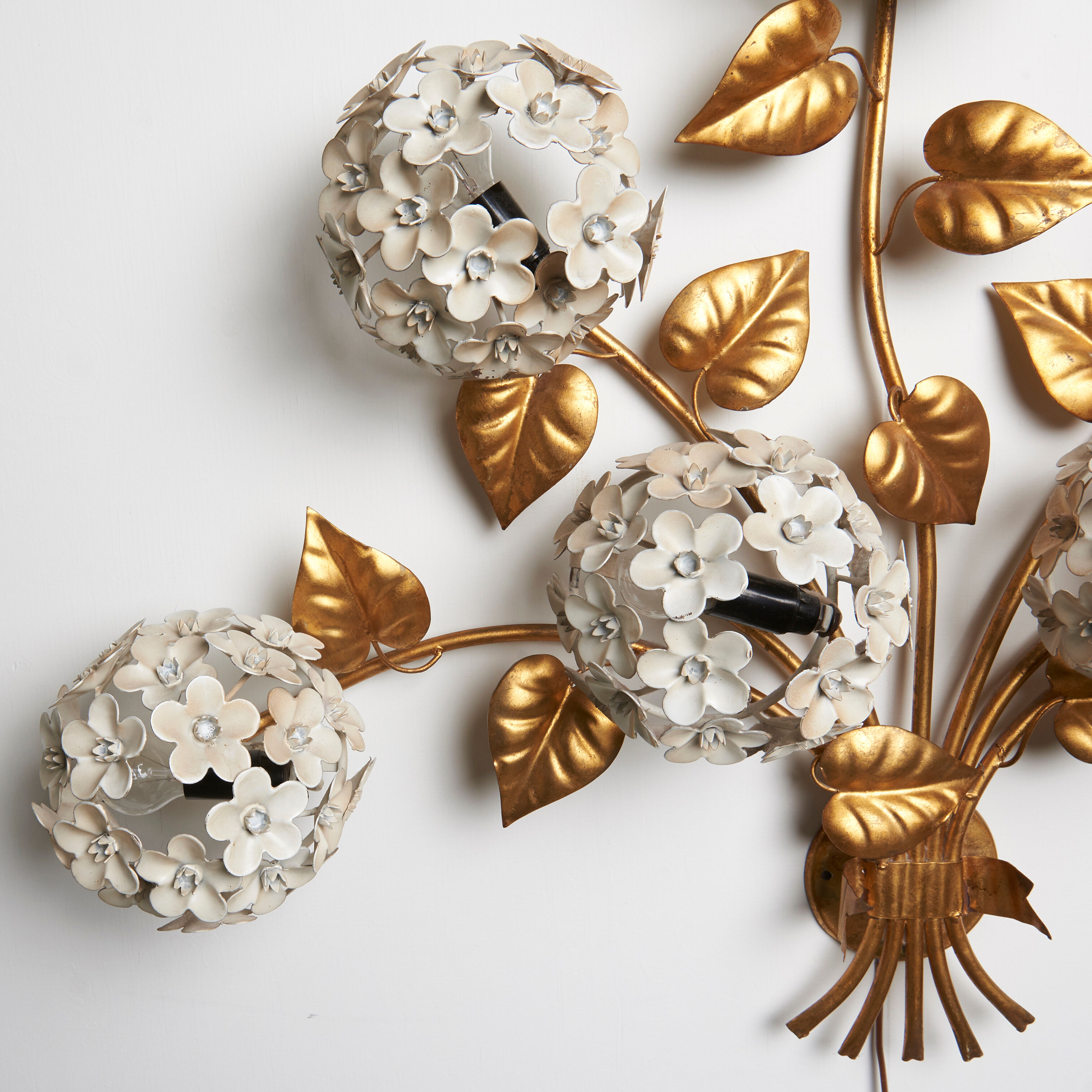 Vintage hydrangea wall lamp, 1950s