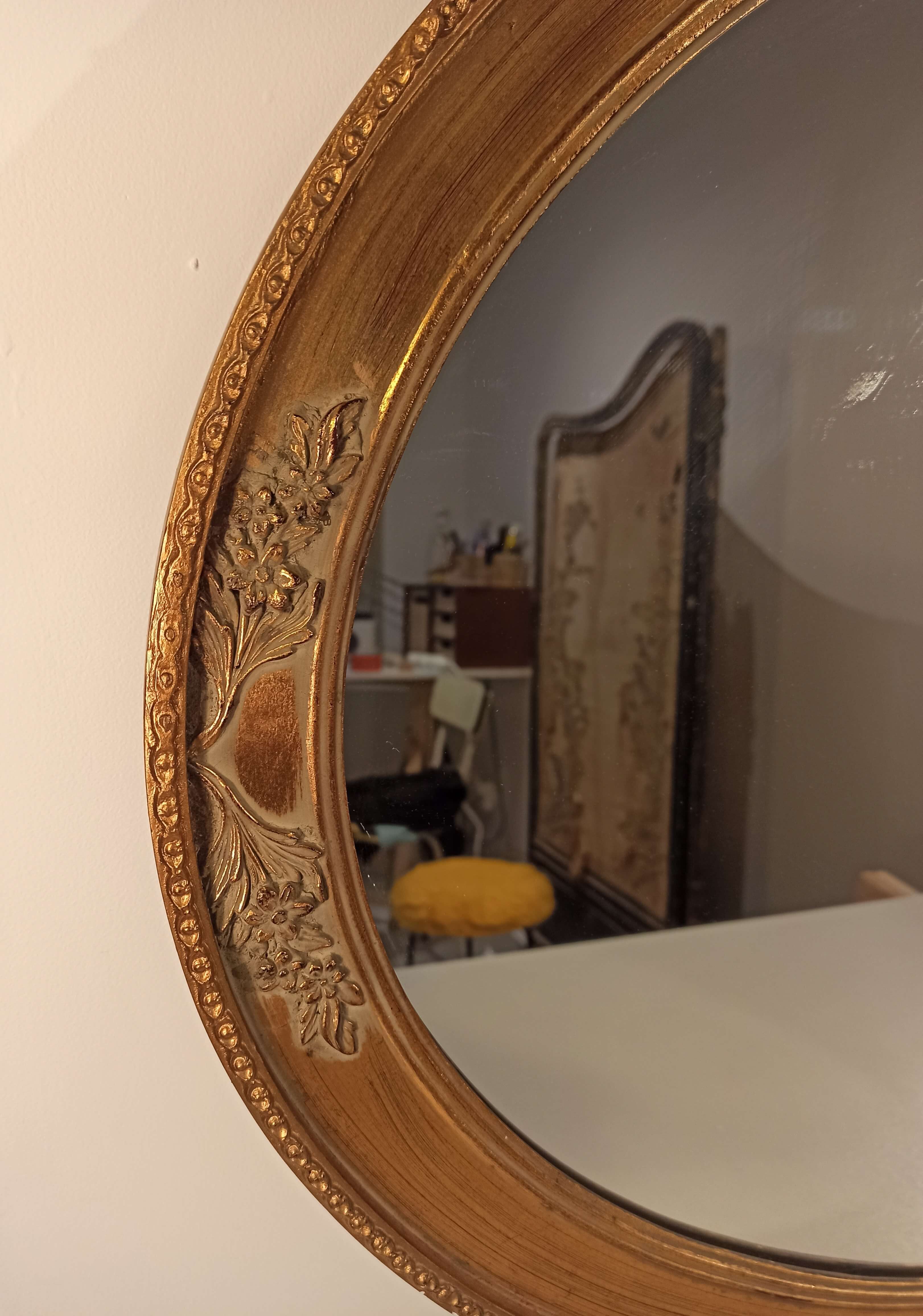 Antique mirror in gilded wood and fine floral decoration - 99x69cm