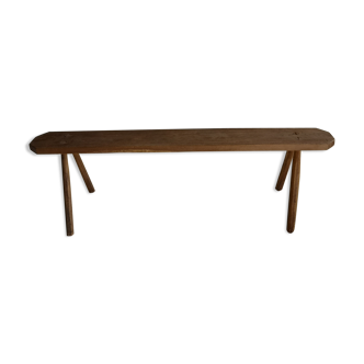 Banc artisanal brutaliste avec planche en bois massif