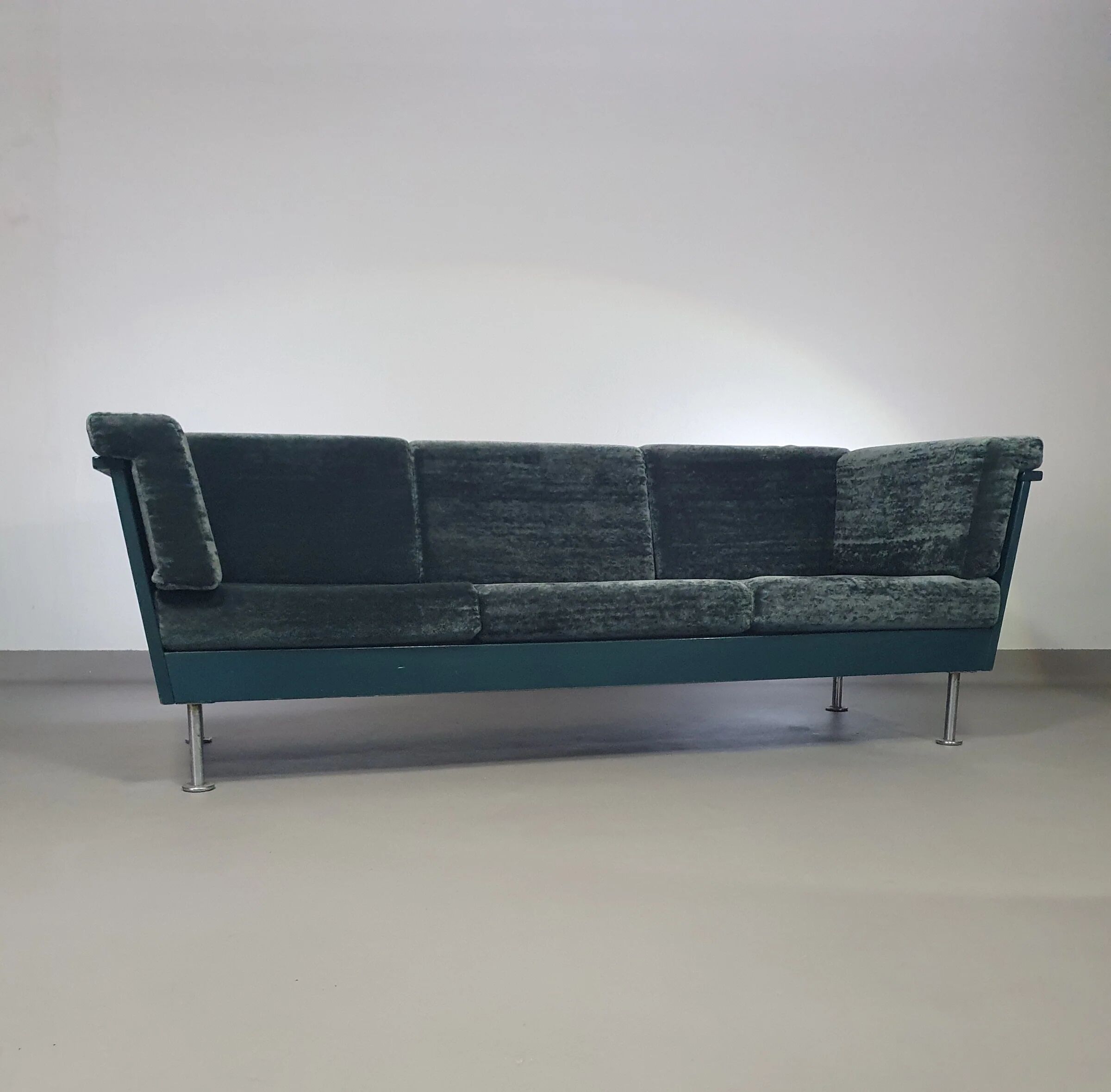 Vintage Durct Design sofa 1960s