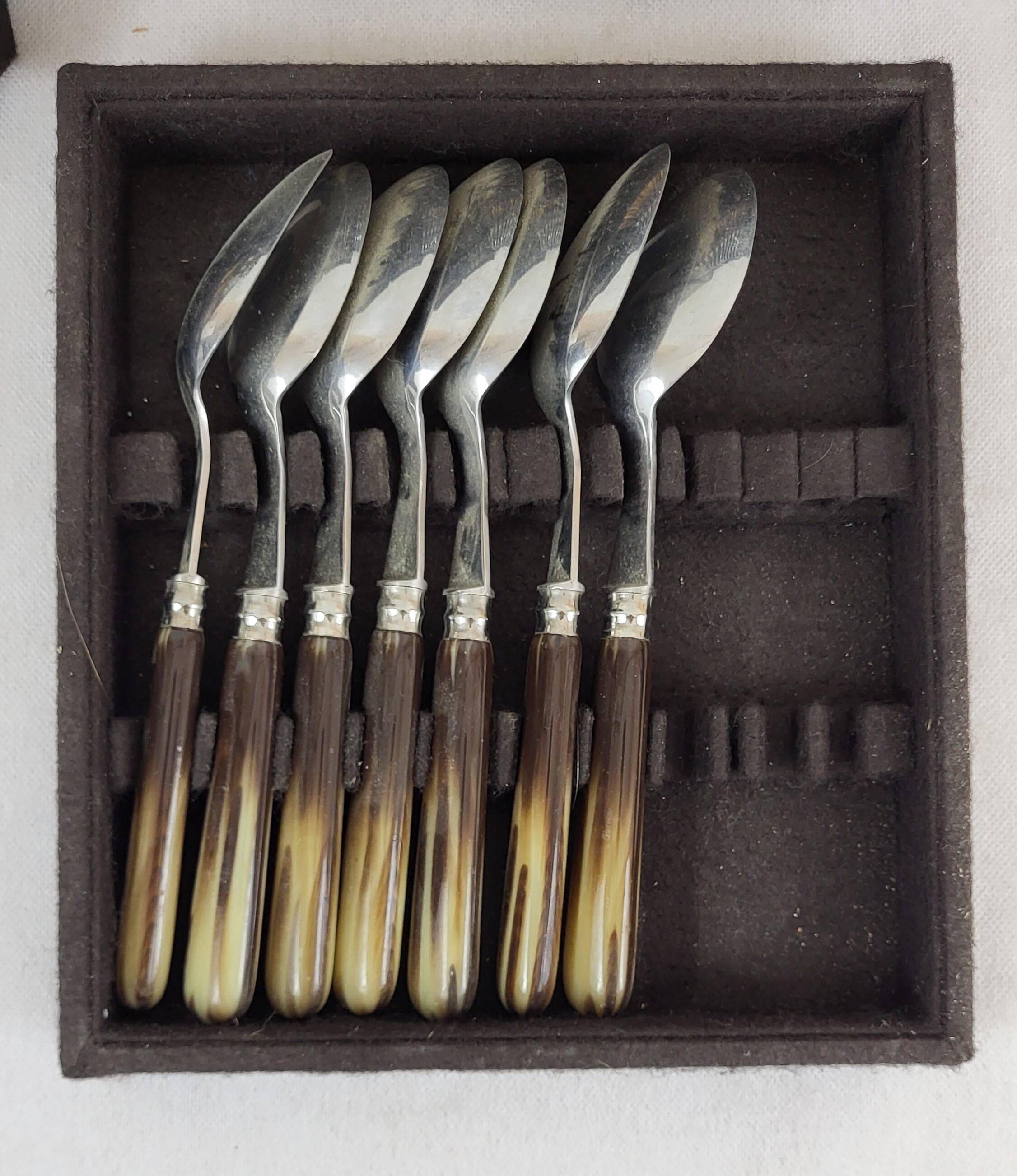 105 piece cutlery set