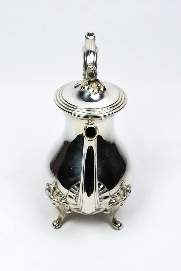 Théière Christofle en métal argenté, style Louis XV Marly — fin XIXe