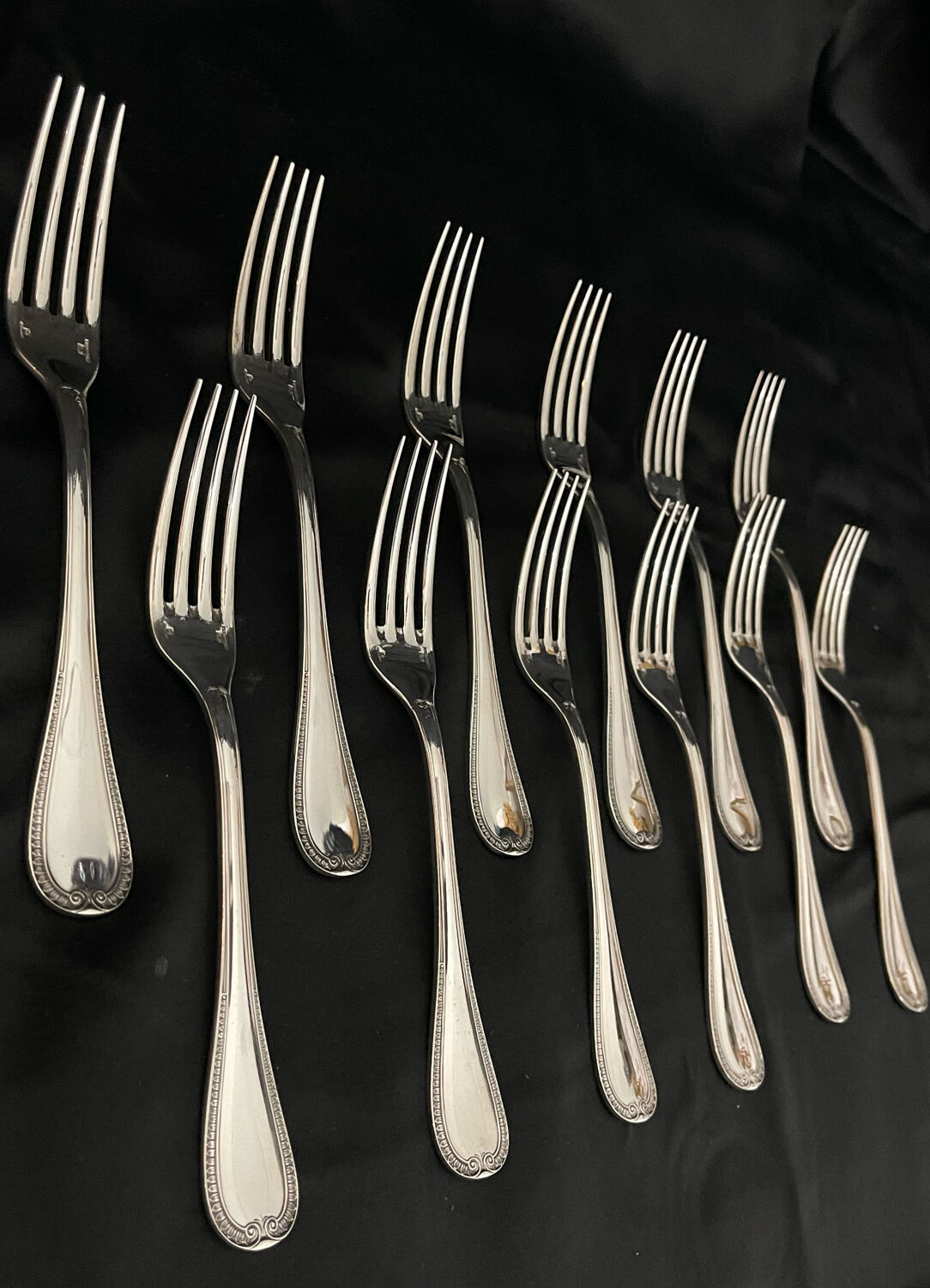Christofle malmaison housekeeper with silversmith 65 pieces condition close to new