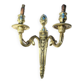 Napoleon III wall light with 2 gilded bronze lights, Acanthus and Palmettes: Empire Style